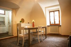 Kuchyň nebo kuchyňský kout v ubytování Al Bodregon - Relax e tradizione nel borgo di Bagnone + 32 fotografií