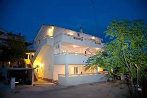 Gallery image of Apartments Bella in Novalja