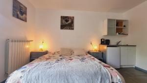 Afbeelding uit fotogalerij van La Gare aux Anes in Combe-Redonde