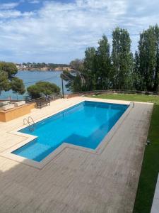 Camí del Mar S´Agaró Apartment tesisinde veya buraya yakın yüzme havuzu
