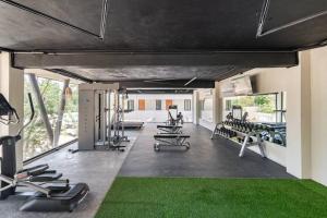 Fitness centrum a/nebo fitness zařízení v ubytování Xibalba 423 Estudio ideal para ti/Gym/Piscina/Tina BY SANDY PAWERFUL