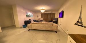 Posezení v ubytování Al Rehab Wohnung