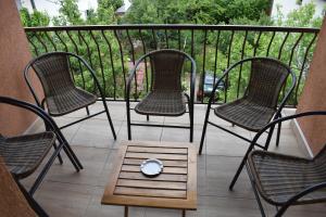 Balkón nebo terasa v ubytování Apartman Nina