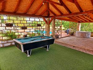 Fotografie z fotogalerie ubytování Holiday Home Marko with football field v destinaci Drniš
