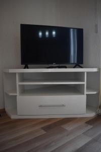 TV a/nebo společenská místnost v ubytování Apartman Nina