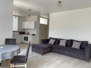 Kuchyň nebo kuchyňský kout v ubytování Girne/Zeytinlik 2+1 muhteşem teraslı daire