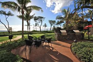Ocean View One Bedroom at Honua Kai!!外面的花园