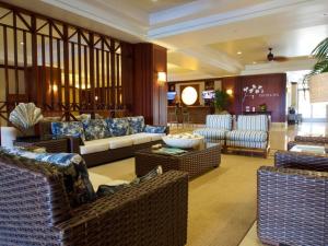 Ocean View One Bedroom at Honua Kai!!的休息区
