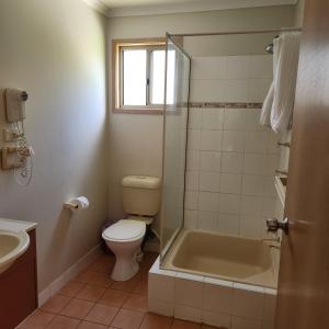 Ванная комната в Forbes Holiday Park