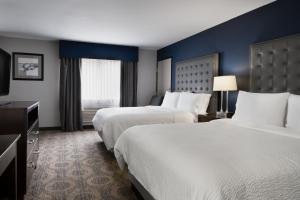 Postel nebo postele na pokoji v ubytování Garner Hotel Auburn - Seattle by IHG