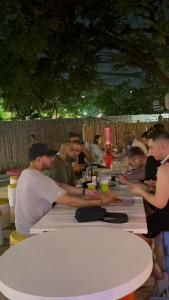 Galeriebild der Unterkunft Revolution Khao San by The Bliss in Bangkok