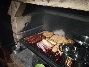 Gril dostupný pro hosty v penzionu