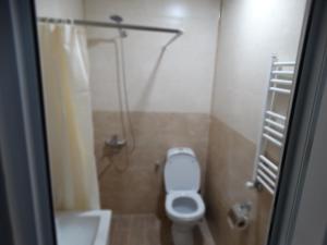 Baðherbergi á VST KHANOYAN'S HOTEL