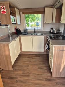 Gallery image of Caravan at Seton Sands, near Edinburgh and Berwick in Port Seton +30 photos