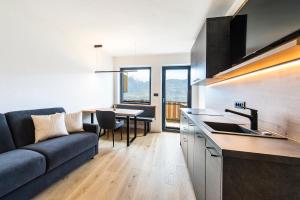 Kuchyň nebo kuchyňský kout v ubytování Eggbauer Panorama Apartments