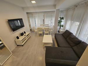 TV a/nebo společenská místnost v ubytování Manero Molla (Centro Alicante) + 5 fotografií