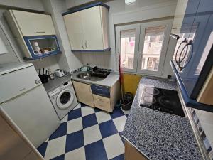 Kuchyň nebo kuchyňský kout v ubytování Manero Molla (Centro Alicante)