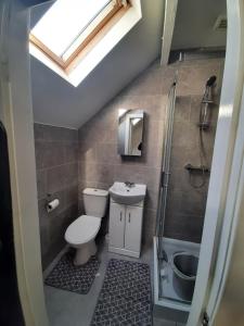 Ein Badezimmer in der Unterkunft Exclusive Self-contained flat in Middlesbrough