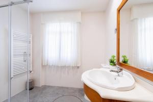 Un baño de Alojamientos Rías Baixas-Casa Lisi-Ribeira