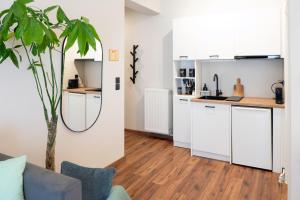 Kuchyň nebo kuchyňský kout v ubytování Escape Stay Center Xanthi with Private Parking MenoHomes 4A + 26 fotografií