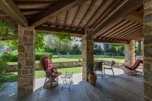 Vonkajšia záhrada v ubytovaní Villa Joy 6, Emma Villas