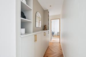 Fotografie z fotogalerie ubytování 293 Suite Arc de Triomphe - Superb apartment v Paříži