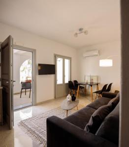 Χώρος καθιστικού στο MESSARIA APARTMENt