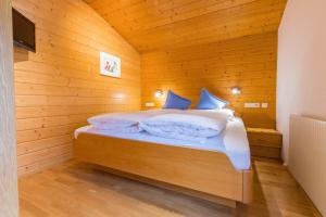 Posteľ alebo postele v izbe v ubytovaní Apartment Rotbühlspitze