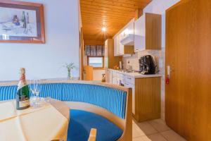 Kuchyňa alebo kuchynka v ubytovaní Apartment Rotbühlspitze