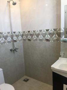 Ένα μπάνιο στο C Suites