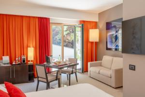Posezení v ubytování Ariha Hotel Cosenza