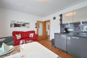 Küche/Küchenzeile in der Unterkunft Ferienwohnung Herzstück im Haus Schlossblick