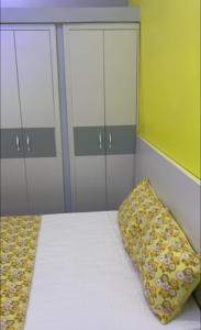 Ein Bett oder Betten in einem Zimmer der Unterkunft 1000 guest house