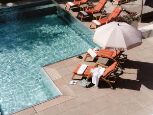 Bazén v ubytování DAS RONACHER Thermal Spa Hotel nebo v jeho okolí