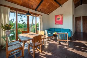 Posezení v ubytování MASMARA Resort Canggu