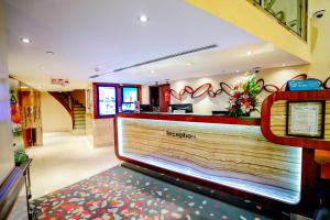 Vstupní hala nebo recepce v ubytování Howard Johnson by Wyndham Abu Dhabi Downtown