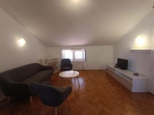 TV a/nebo společenská místnost v ubytování Rooms & Apartments Linda & Mario