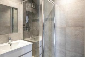 Koupelna v ubytování Magnificent Duplex - rue Meynadier Cannes Center - 1BR4p