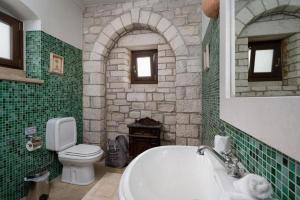 Kúpeľňa v ubytovaní Orelia Cretan Deluxe Apartments
