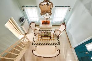 Posedenie v ubytovaní Orelia Cretan Deluxe Apartments