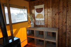 Foto de la galería de Luxe en sfeervolle safaritent met eigen badkamer voor 6 personen Doc en Behelp