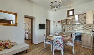 Kuchyňa alebo kuchynka v ubytovaní Orelia Cretan Deluxe Apartments