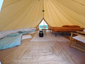 Posezení v ubytování Tipi du petit villers