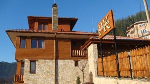 The building in which a vendégházakat is located