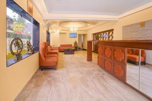 Lobby alebo recepcia v ubytovaní Green Hotel - Behind Parmarth Niketan