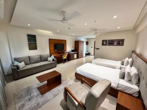 Posezení v ubytování Siara Styles Amba Suites, Gandhinagar