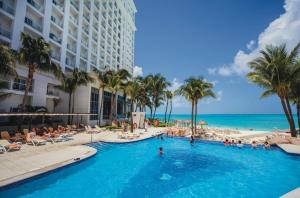 Bazén v ubytování Riu Cancun - Adults Only - All Inclusive nebo v jeho okolí