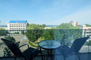 Balkón nebo terasa v ubytování Panoramic Mamaia Hotel