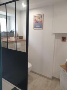 Koupelna v ubytování Gîte proche de Sainte Mère Eglise