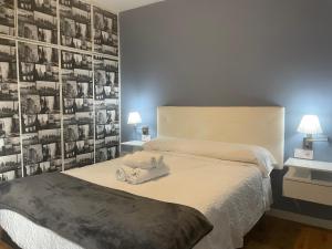 A bed or beds in a room at SANTA PAULA CENTRO JUNTO CATEDRAL center